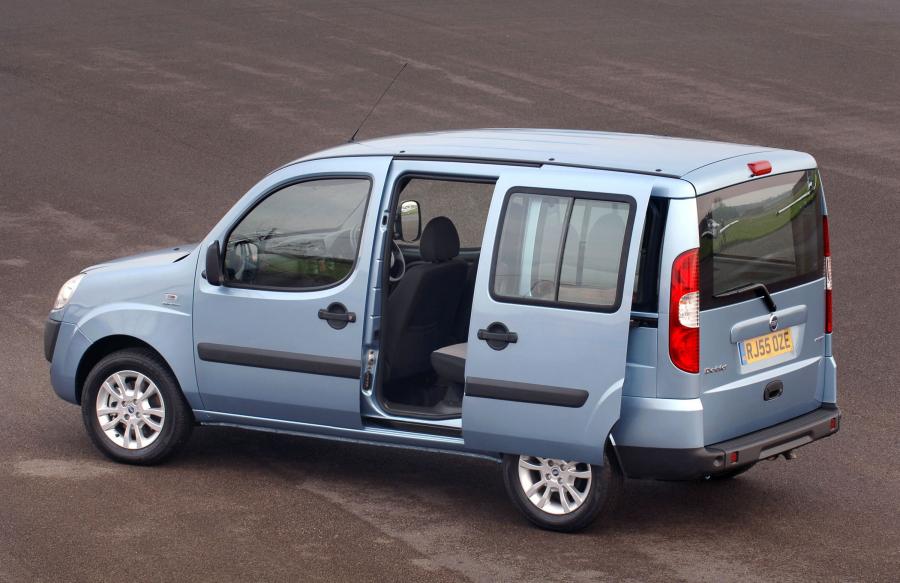  Fiat Doblo Panorama (223) 2005 года  (UK) (фото 3 из 9)